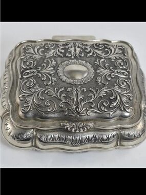 ❤️ Heavy Vintage Godinger Silverplate Victorian Jewelry Box – Red Velvet Lined